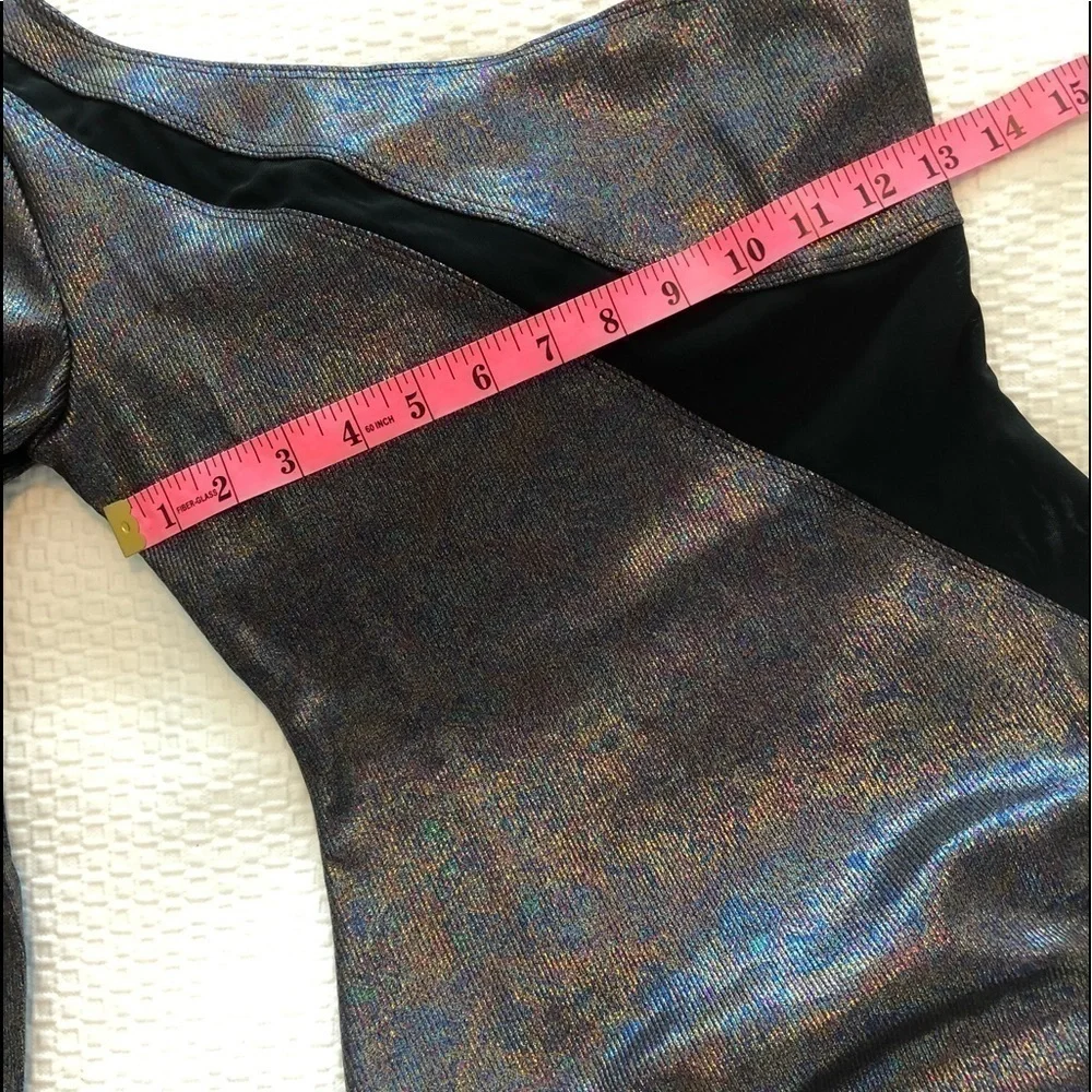 Koral Metallic One Sleeve Bodysuit - Picture 13 of 16